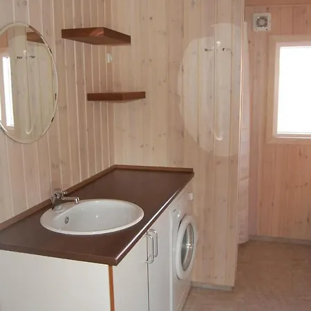 Four-bedroom Holiday In Vaggerlose Dom wakacyjny Bøtø By